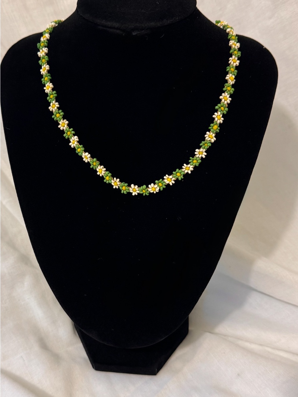 Vintage 1970s Seed Bead Daisy Chain Necklace Boho Hippie Filigree Clasp Choker